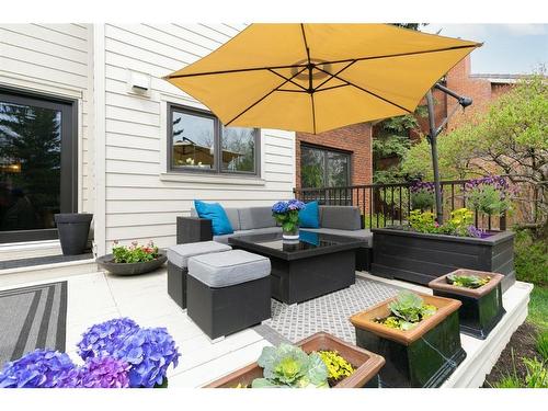 16-35 Oakmount Court Sw, Calgary, AB - Outdoor With Deck Patio Veranda With Exterior