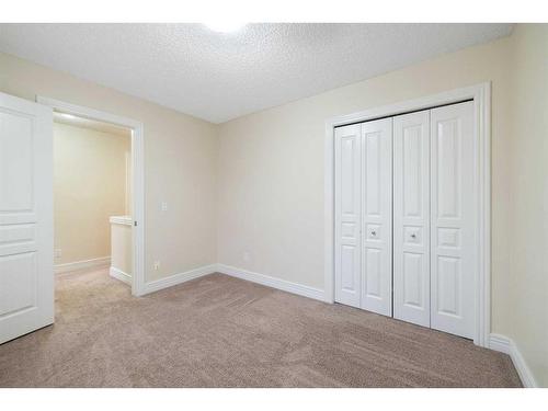 111 Bridleridge Manor Sw, Calgary, AB - Indoor Photo Showing Other Room