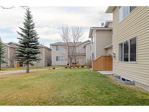 111 Bridleridge Manor Sw, Calgary, AB - Outdoor