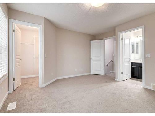 180 Auburn Meadows Boulevard Se, Calgary, AB - Indoor Photo Showing Other Room