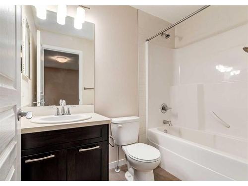 180 Auburn Meadows Boulevard Se, Calgary, AB - Indoor Photo Showing Bathroom