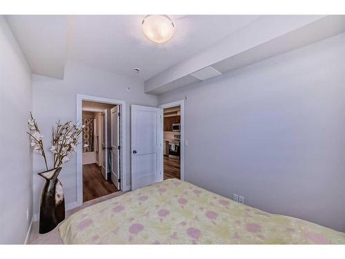 5407-200 Seton Circle Se, Calgary, AB - Indoor Photo Showing Bedroom