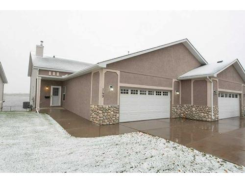 149 Westlake Bay, Strathmore, AB - Outdoor