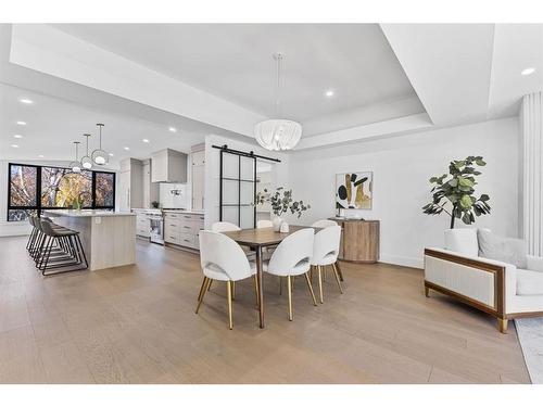 80 Clarendon Road Nw, Calgary, AB - Indoor Photo Showing Dining Room