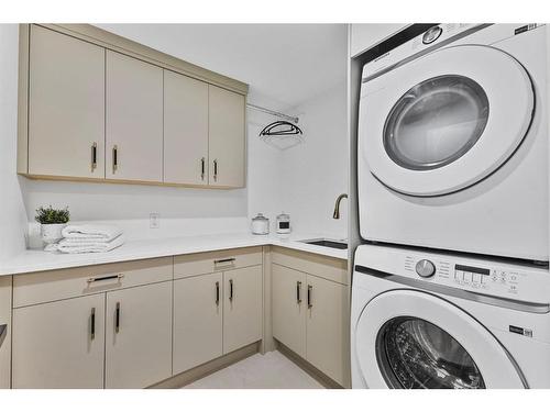 80 Clarendon Road Nw, Calgary, AB - Indoor Photo Showing Laundry Room