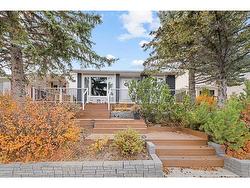 280 Woodbine Boulevard SW Calgary, AB T2W 4K7