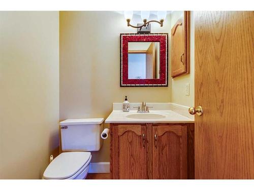 56 Woodford Close Sw, Calgary, AB - Indoor Photo Showing Bathroom