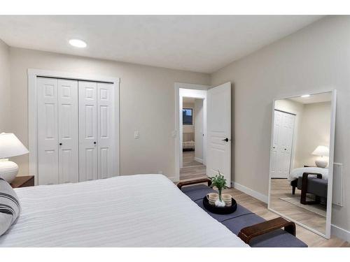 47 Fonda Green Se, Calgary, AB - Indoor Photo Showing Bedroom