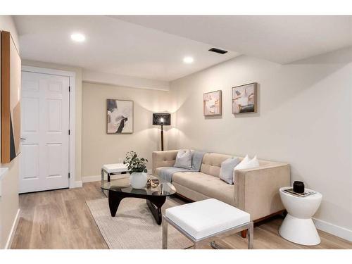 47 Fonda Green Se, Calgary, AB - Indoor Photo Showing Living Room