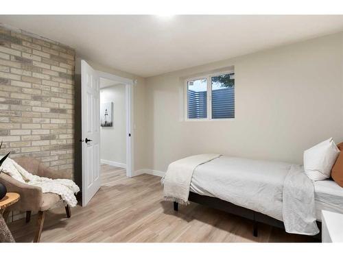 47 Fonda Green Se, Calgary, AB - Indoor Photo Showing Bedroom