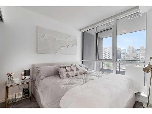 422-615 6 Avenue Se, Calgary, AB - Indoor Photo Showing Bedroom