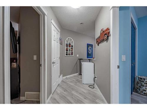 970 Reunion Gateway Nw, Airdrie, AB - Indoor Photo Showing Other Room