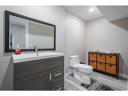 970 Reunion Gateway Nw, Airdrie, AB - Indoor Photo Showing Bathroom