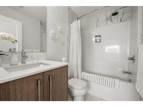 2221-76 Cornerstone Passage Ne, Calgary, AB - Indoor Photo Showing Bathroom