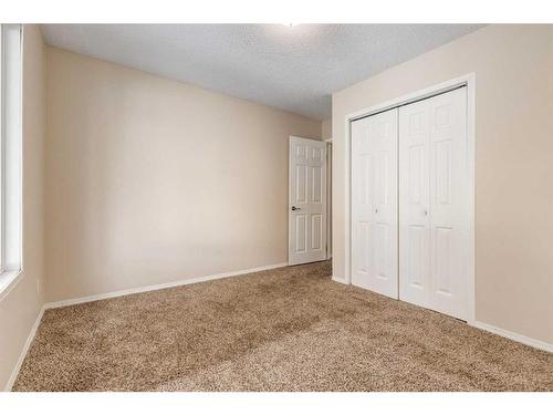 48 Pinecliff Close Ne, Calgary, AB - Indoor Photo Showing Other Room