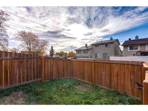 48 Pinecliff Close Ne, Calgary, AB - Outdoor