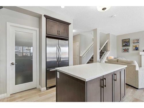 26 Marquis Heights Se, Calgary, AB - Indoor Photo Showing Kitchen