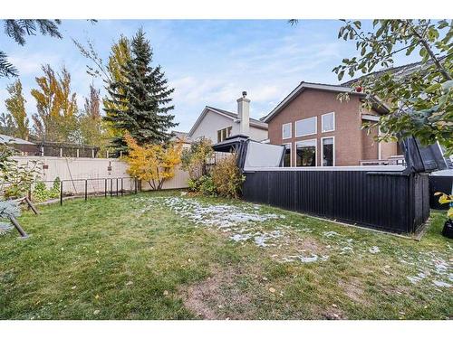 6 Mount Gibraltar Place Se, Calgary, AB - Outdoor