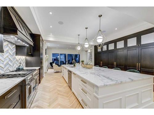 1920 31 Avenue Sw, Calgary, AB - Indoor Photo Showing Kitchen With Upgraded Kitchen