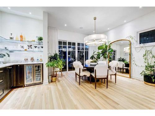 1920 31 Avenue Sw, Calgary, AB - Indoor Photo Showing Dining Room