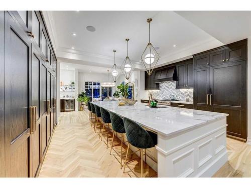 1920 31 Avenue Sw, Calgary, AB - Indoor Photo Showing Kitchen With Upgraded Kitchen