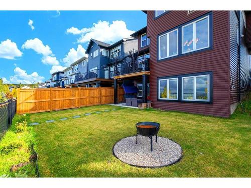 233 Crestmont Drive Sw, Calgary, AB - Outdoor