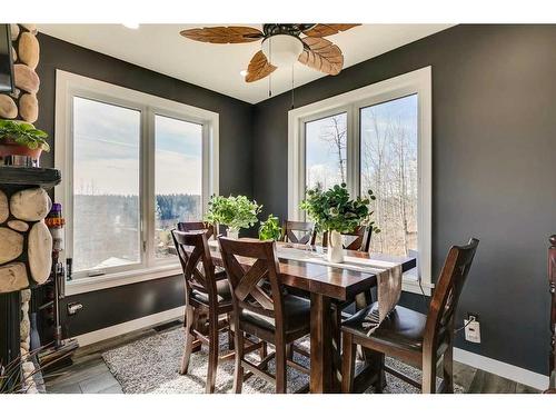 3-5242 Twp Road 290, Rural Mountain View County, AB - Indoor Photo Showing Dining Room