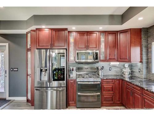 3-5242 Twp Road 290, Rural Mountain View County, AB - Indoor Photo Showing Kitchen