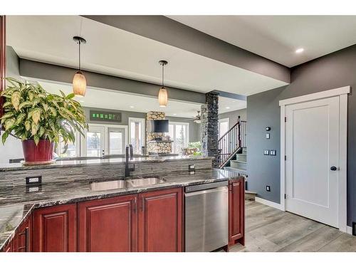 3-5242 Twp Road 290, Rural Mountain View County, AB - Indoor Photo Showing Kitchen