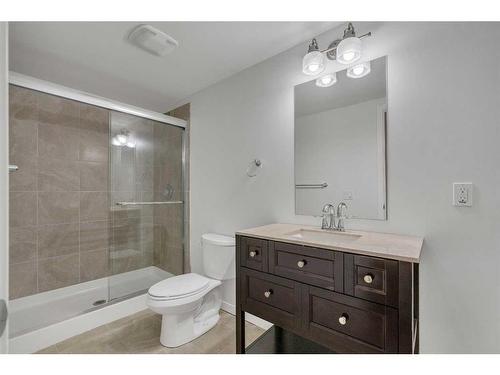 9 Marquis Link Se, Calgary, AB - Indoor Photo Showing Bathroom