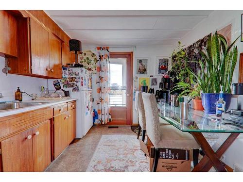 1135 Jamieson Avenue Ne, Calgary, AB - Indoor Photo Showing Kitchen