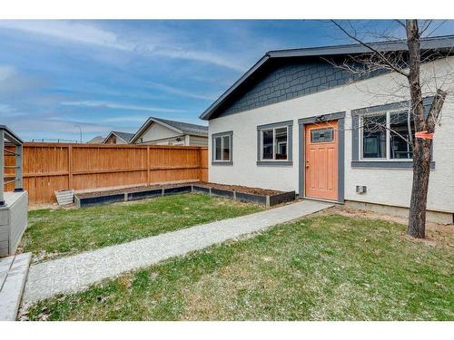 647 Mahogany Boulevard Se, Calgary, AB - Outdoor