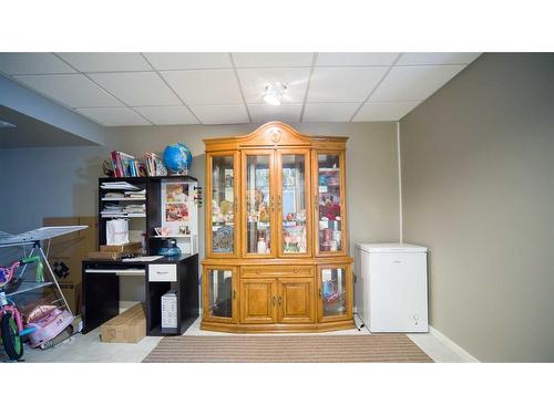 468 Copperpond Boulevard Se, Calgary, AB - Indoor Photo Showing Other Room