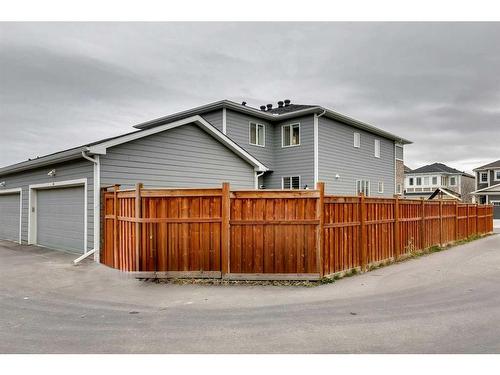 206 Yorkville Green Sw, Calgary, AB - Outdoor With Exterior