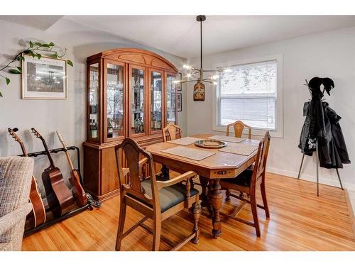 541 Regal Park Ne, Calgary, AB - Indoor Photo Showing Dining Room