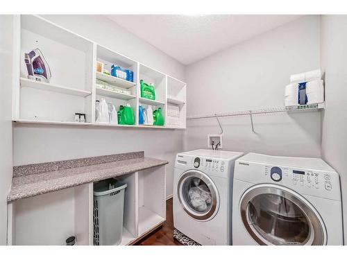 137 Willowmere Way, Chestermere, AB - Indoor Photo Showing Laundry Room