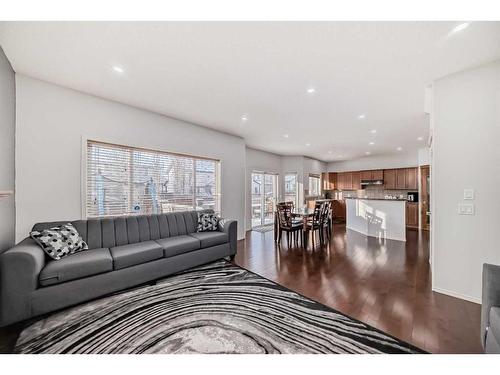 137 Willowmere Way, Chestermere, AB - Indoor Photo Showing Living Room