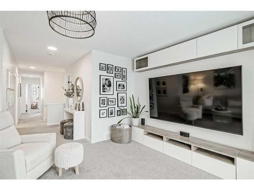 142 Seton Gardens Se, Calgary, AB - Indoor Photo Showing Living Room