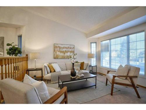 13 Mt Robson Close Se, Calgary, AB - Indoor Photo Showing Living Room