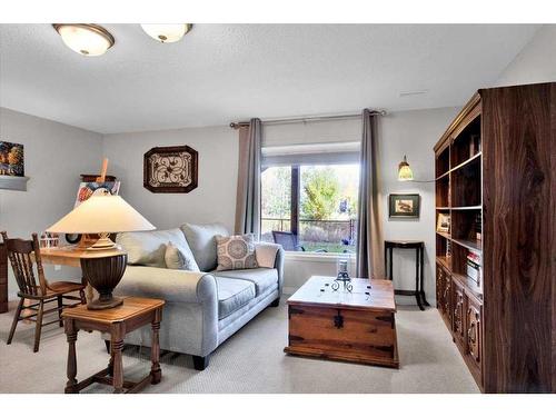 209 West Creek Springs, Chestermere, AB - Indoor Photo Showing Living Room