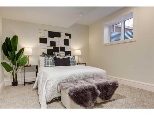 1116 Varsity Estates Drive Nw, Calgary, AB - Indoor Photo Showing Bedroom