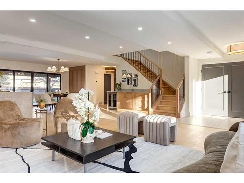 1116 Varsity Estates Drive Nw, Calgary, AB - Indoor Photo Showing Living Room