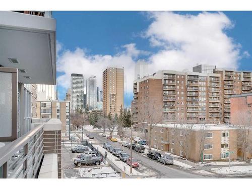 304-1501 6 Street Sw, Calgary, AB - Outdoor