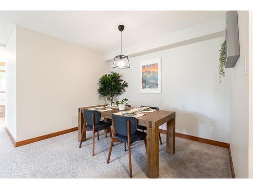 212-315 50 Avenue Sw, Calgary, AB - Indoor Photo Showing Dining Room