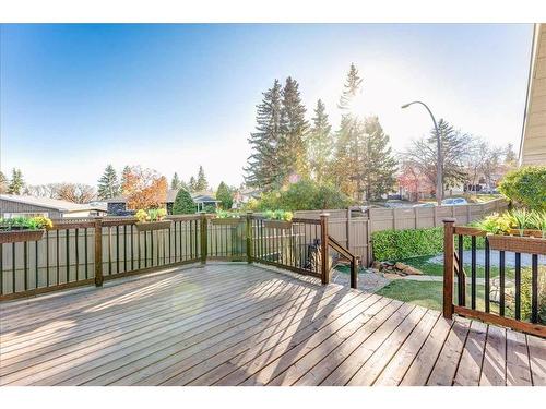 7403 Hunterhaven Place Nw, Calgary, AB - Outdoor With Deck Patio Veranda