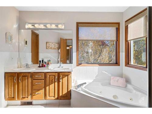 52 Arbour Ridge Way Nw, Calgary, AB - Indoor Photo Showing Bathroom