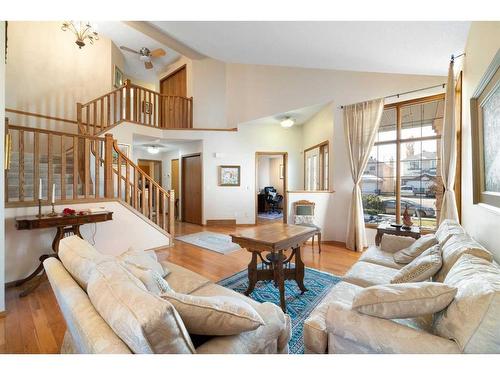 52 Arbour Ridge Way Nw, Calgary, AB - Indoor Photo Showing Living Room