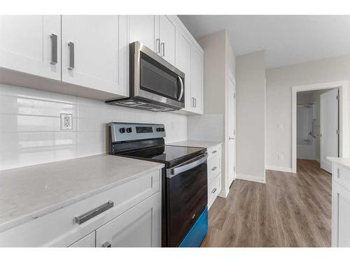 408-35 Walgrove Se, Calgary, AB - Indoor Photo Showing Kitchen