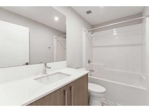 3206-60 Skyview Ranch Road Ne, Calgary, AB - Indoor Photo Showing Bathroom