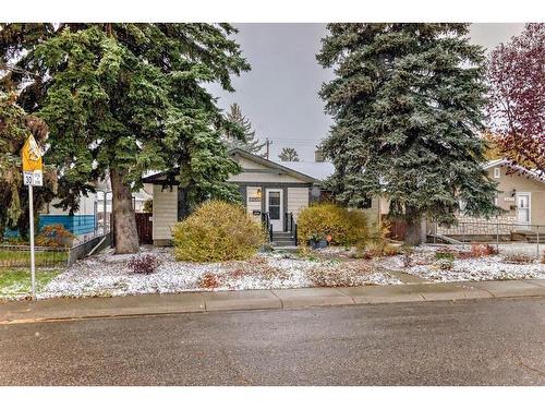 2419 39 Street Se, Calgary, AB - Outdoor